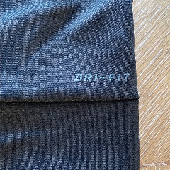 Nike Dri-Fit Hooded Sweatshirt - Picture 9 of 9